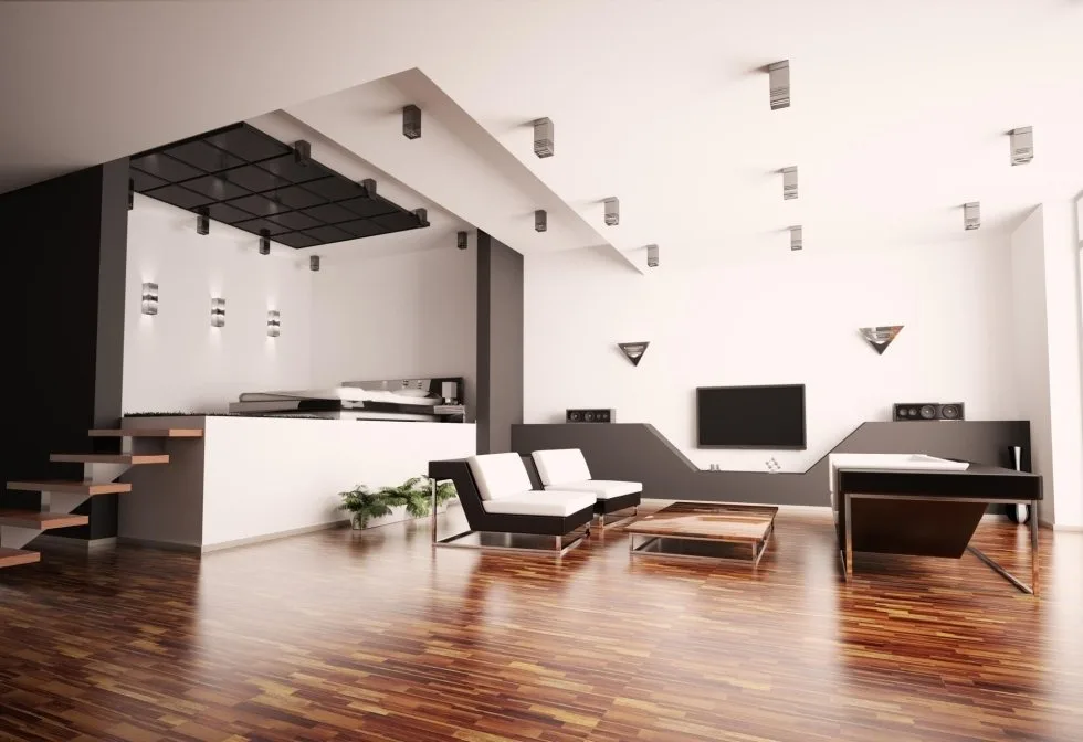 Living moderno con pavimento in parquet